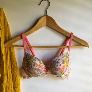 Victoria Secret Bra